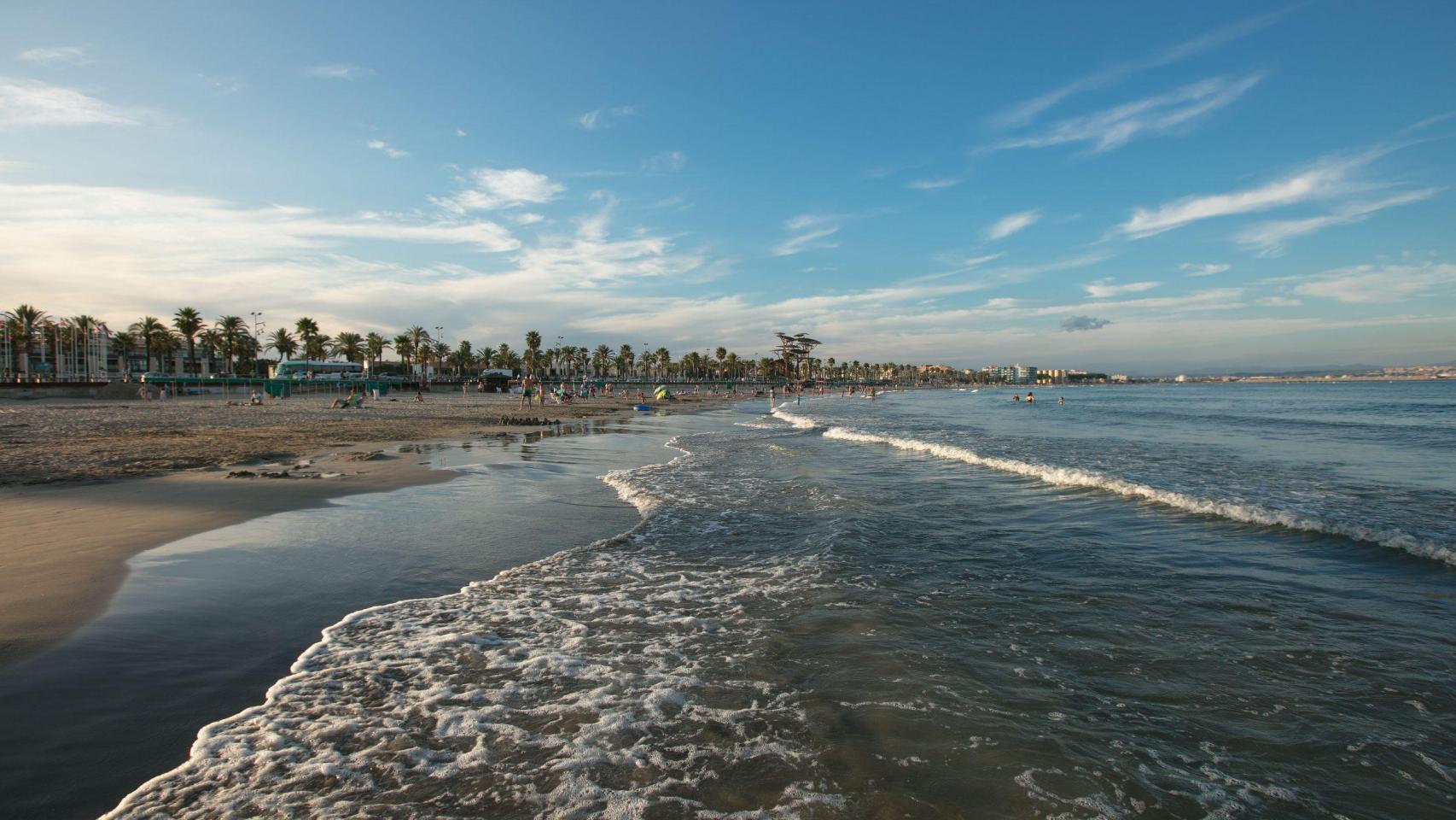 Imagen de archivo de la playa de La Pineda en Vila-seca