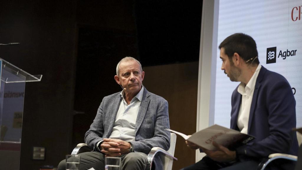 Lluís Moya, director técnico del Espai Barça, junto a Víctor Malo, director de Culemanía