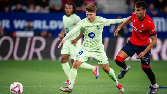 Pablo Torre, en una jugada de la derrota del Barça contra el Osasuna