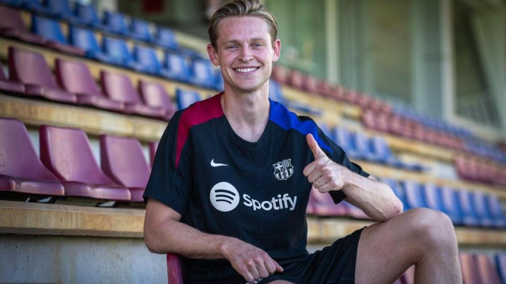 Frenkie de Jong en la Ciutat Esportiva Joan Gamper