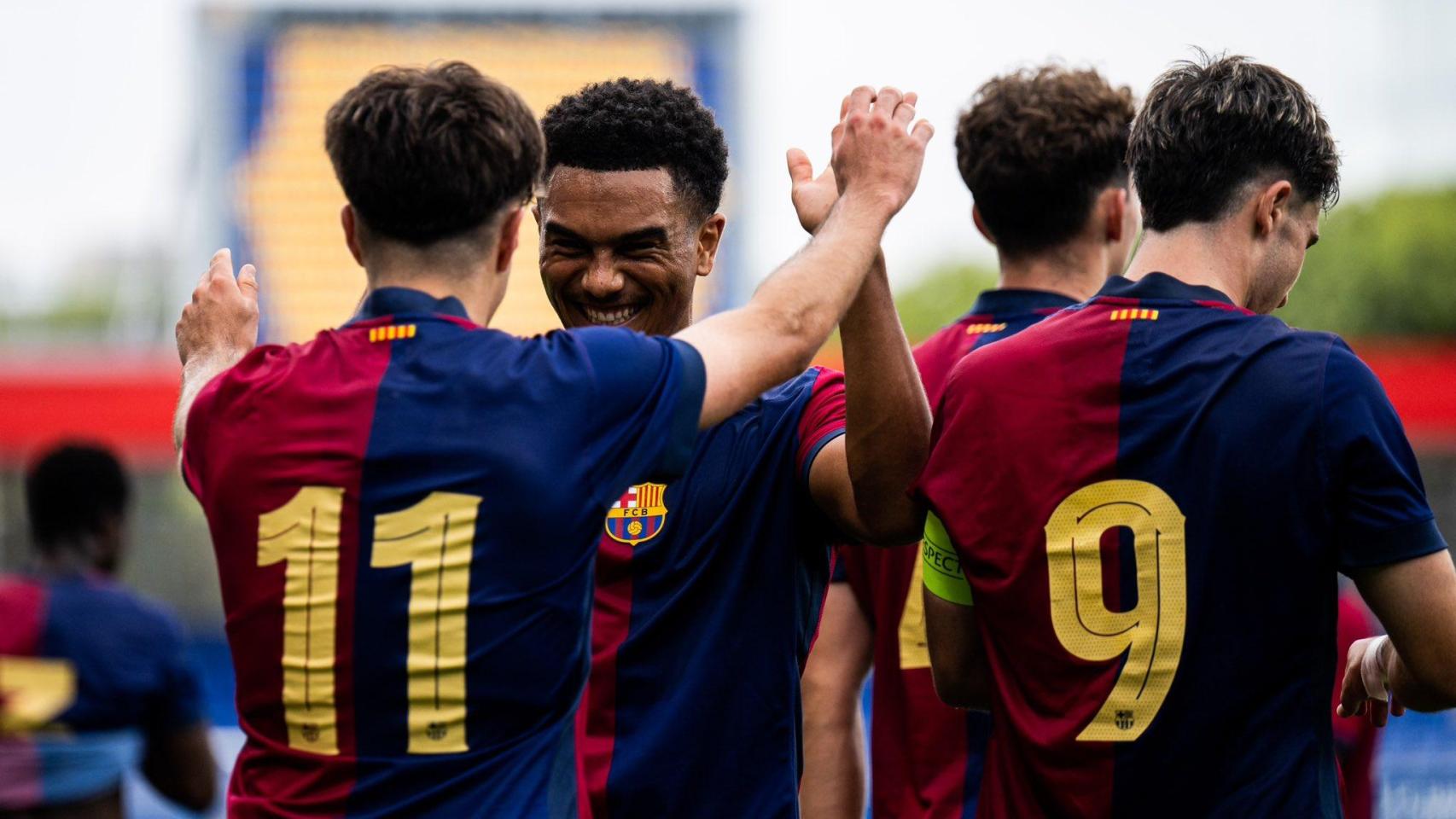 El Barça de Juliano Belletti celebra un gol en la UEFA Youth League