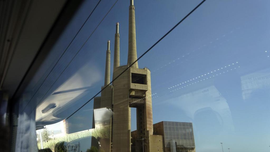 Las Tres Chimeneas. Pasado, presente y futuro de una infraestructura icónica