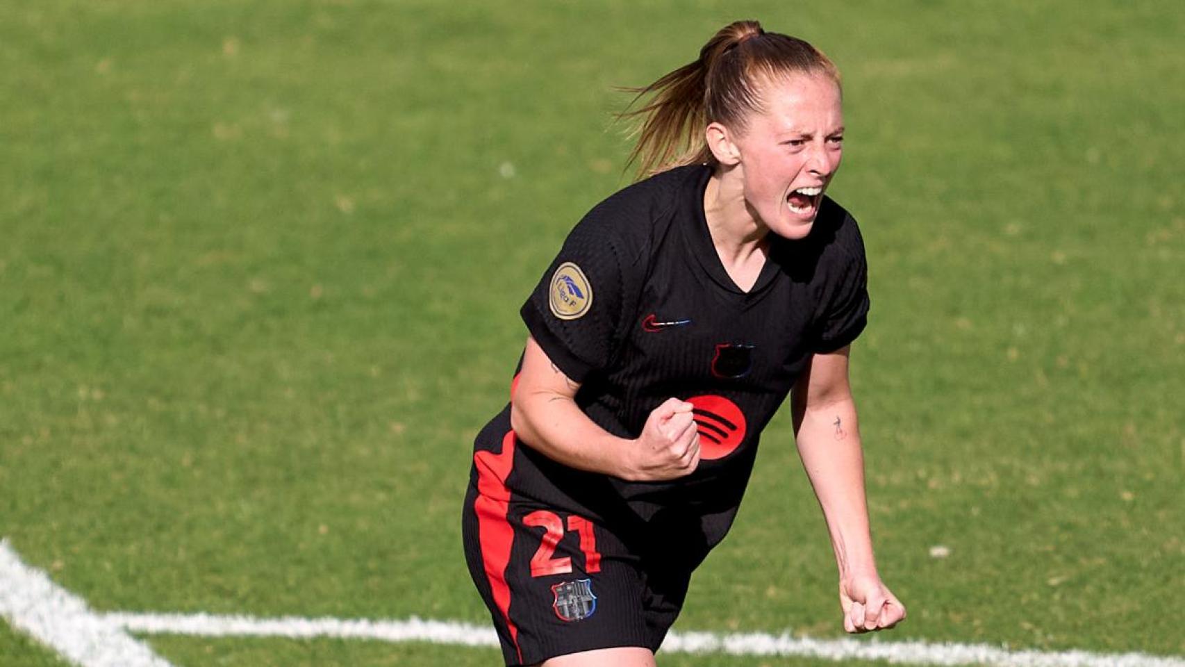 Keira Walsh celebra un gol con el Barça Femenino contra el Madrid CFF