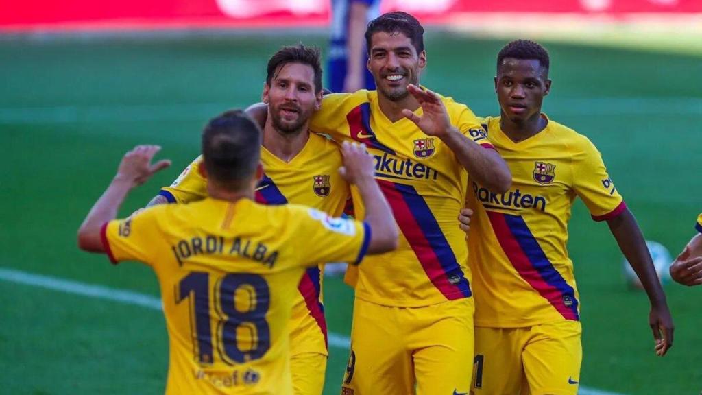 Alba, Messi, Suárez y Ansu Fati celebran un gol del Barça ante el Alavés