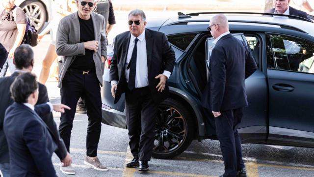 Joan Laporta en la despedida de Andrés Iniesta