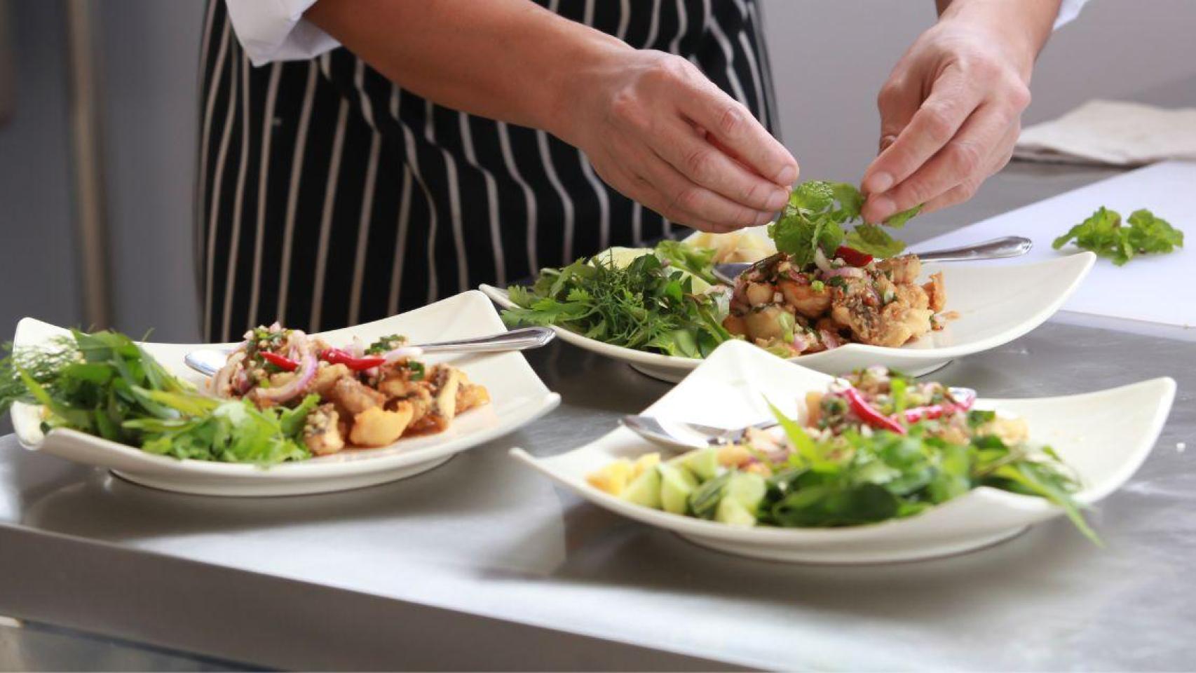 Platos en un restaurante