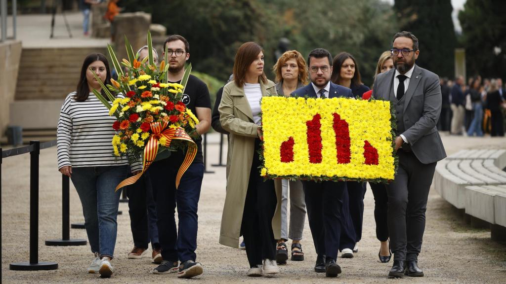 Ofrenda floral de ERC a la tumba de Lluís Companys