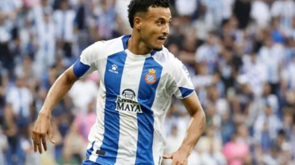 Omar El Hilali, en un partido con la camiseta blanquiazul