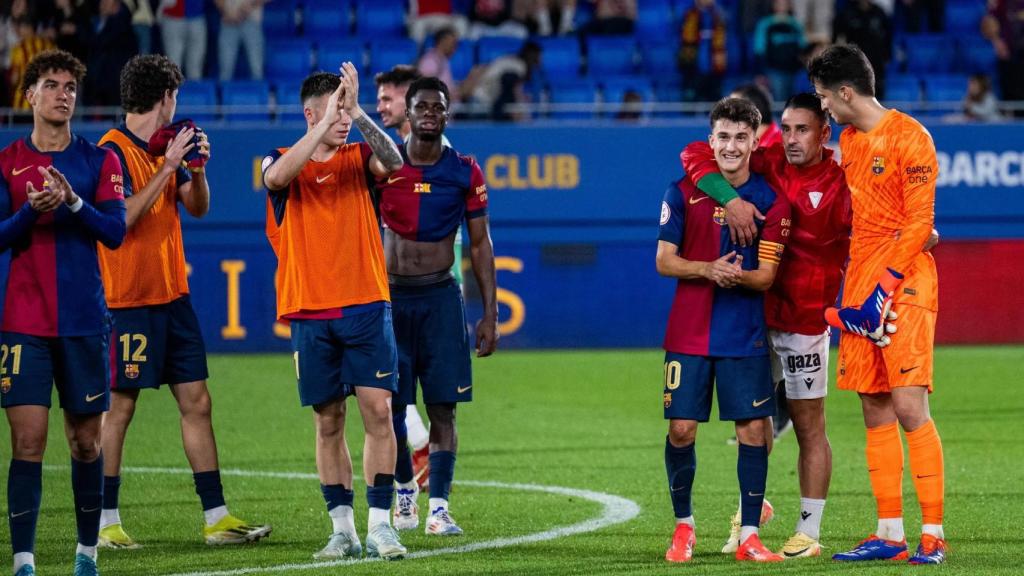 El filial del Barça festeja una victoria en el Estadi Johan Cruyff