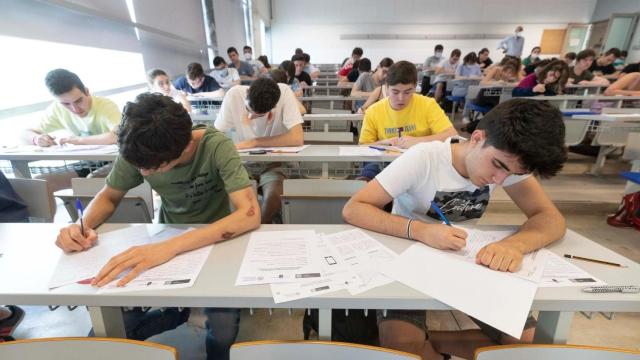 Estudiantes en la selectividad