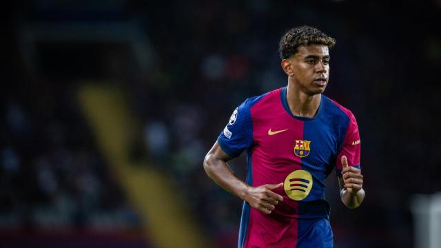 Lamine Yamal, estrella del Barça, durante un partido en Montjuïc