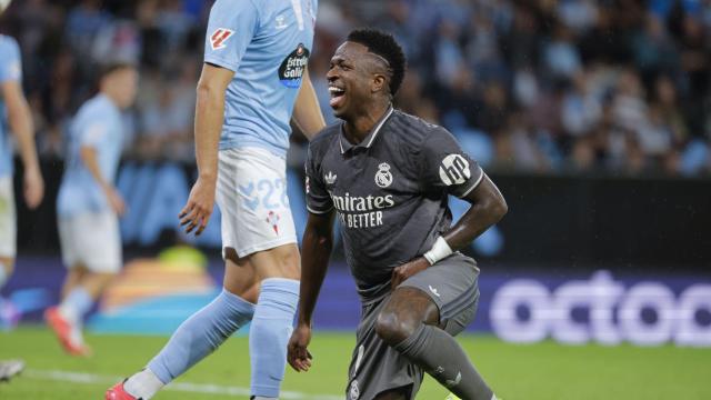 Vinicius se lamenta de una ocasión fallida en el Celta-Real Madrid