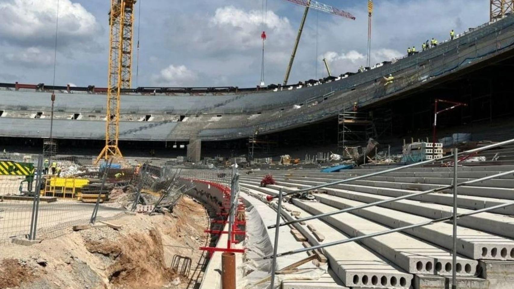 Un 'influencer' se cuela en las obras del Camp Nou (5)