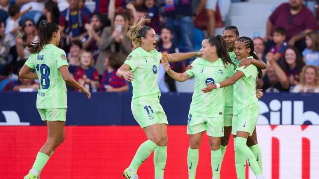 Las jugadoras del Barça Femenino celebran un gol contra el Levante