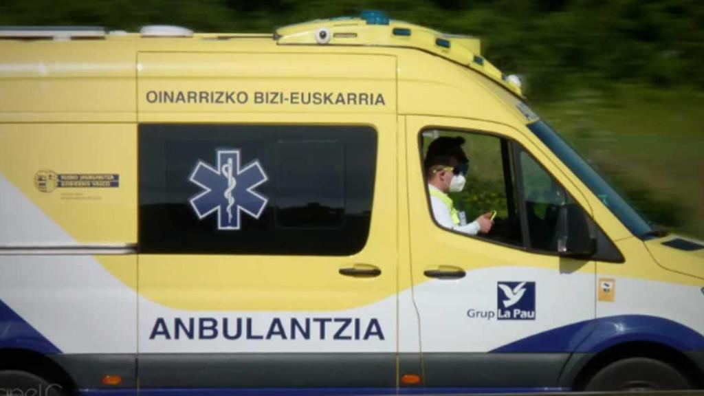 Ambulancia de Osakidetza de la catalana La Pau