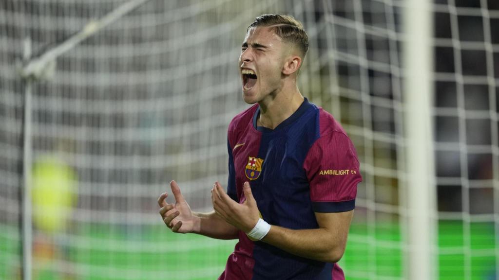 Fermín López durante una acción del Barça-Sevilla (5-1)