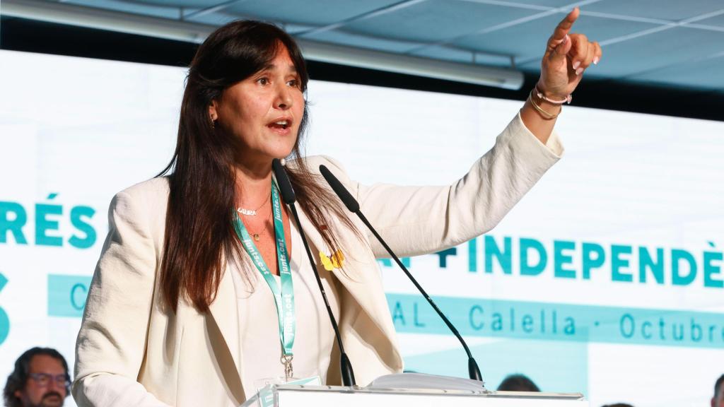 La presidenta de JxCat, Laura Borràs, pronuncia su último discurso en el cargo