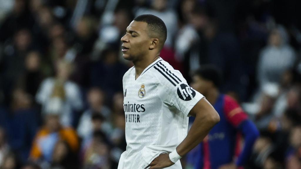 La frustración de Mbappé por la derrota sufrida a manos del Barça en el Bernabéu