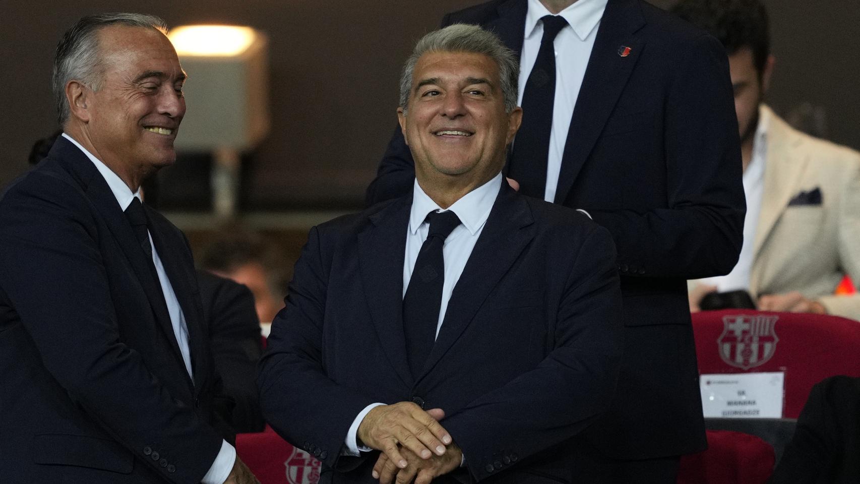 Joan Laporta, feliz, durante un partido del Barça en Montjuïc