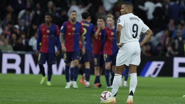 La frustración de Kylian Mbappé tras perder el clásico contra el Barça en el Bernabéu