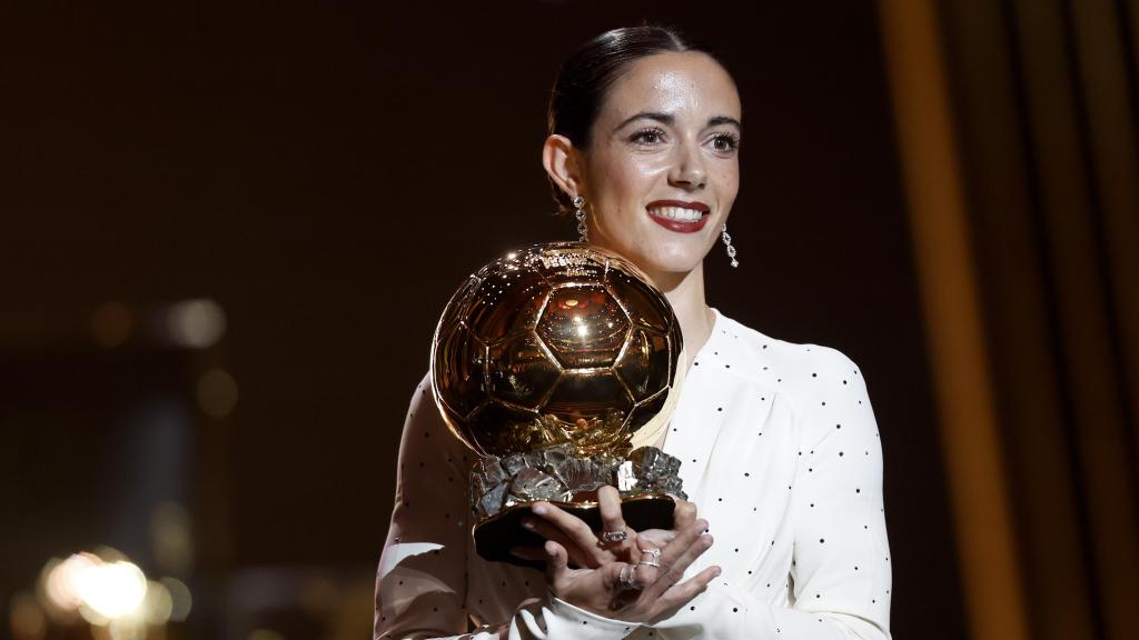 Aitana Bonmatí levanta su segundo Balón de Oro