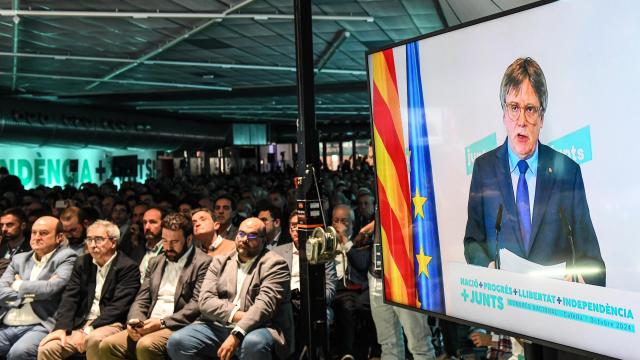 Puigdemont interviene por videoconferencia en el congreso de Junts