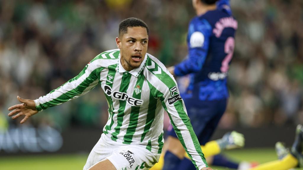 Vitor Roque festeja la victoria del Betis contra el Atlético de Madrid