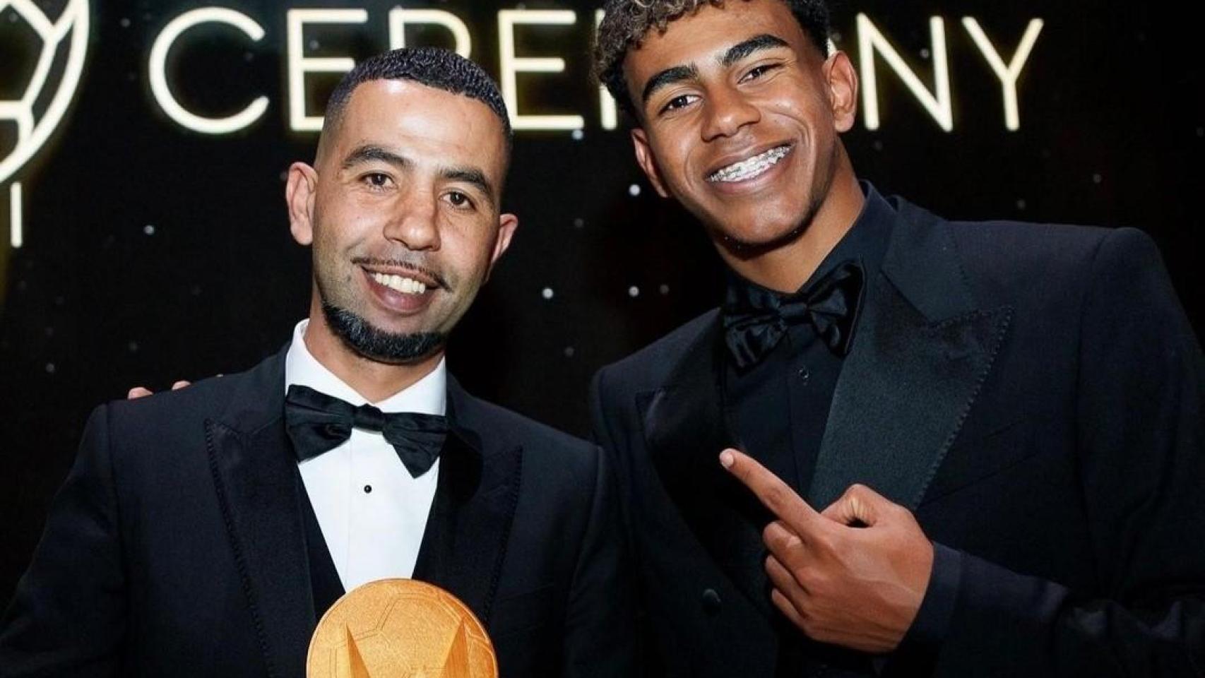 El padre de Lamine Yamal, como un niño en la gala del Balón de Oro