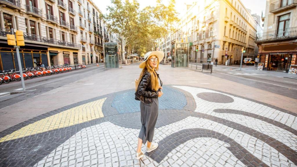 Una chica en Las Ramblas