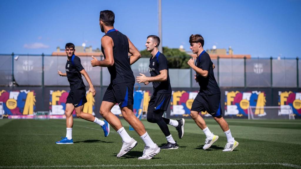 La sesión de entrenamiento del Barça de Hansi Flick en la Ciutat Esportiva