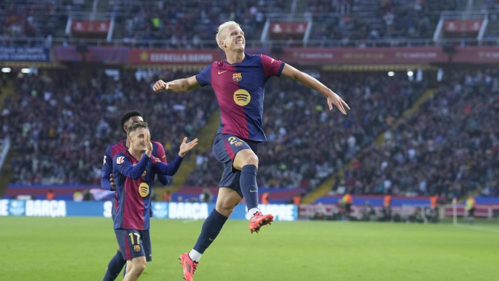 El barcelonista Dani Olmo celebra un gol al Espanyol