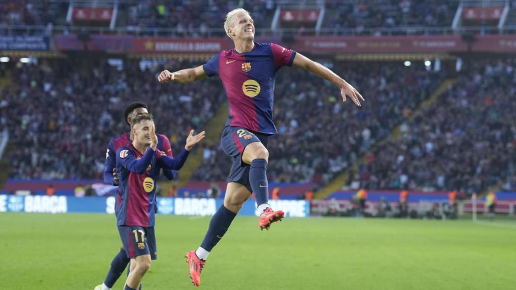 El barcelonista Dani Olmo celebra un gol al Espanyol