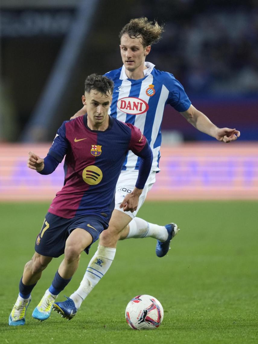 Marc Casadó, durante el derbi contra el RCD Espanyol