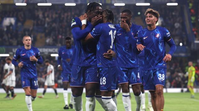 El Chelsea celebra otro triunfo en Europa de la mano de dos exjugadores del Barça