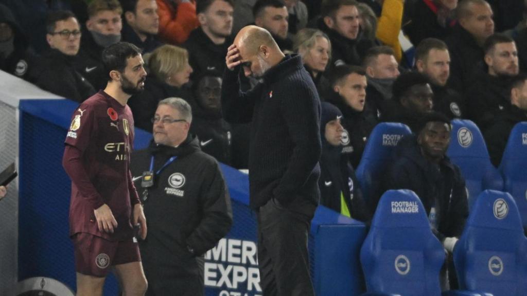 Pep Guardiola, desesperado en la derrota del Manchester City contra el Brighton