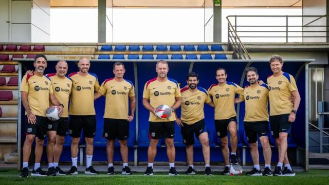 Hansi Flick y los miembros del staff del Barça para la temporada 2024-25