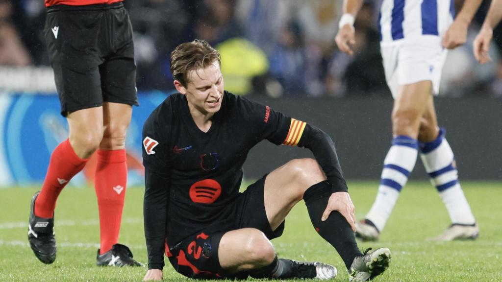 Frenkie de Jong se duele del tobillo en el Real Sociedad-Barça