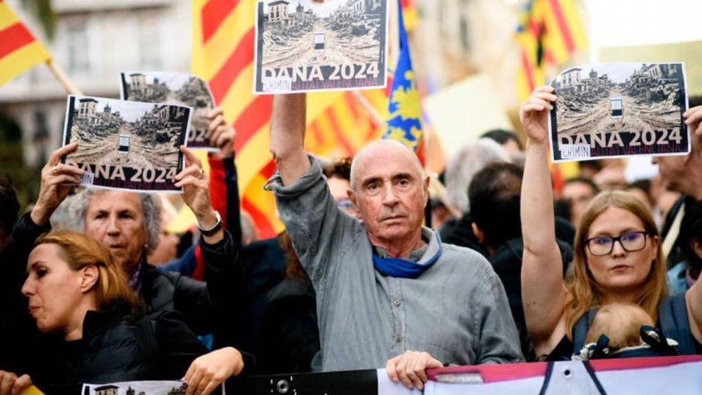 Lluís Llach, presidente de la ANC, en la marcha de Valencia ayer