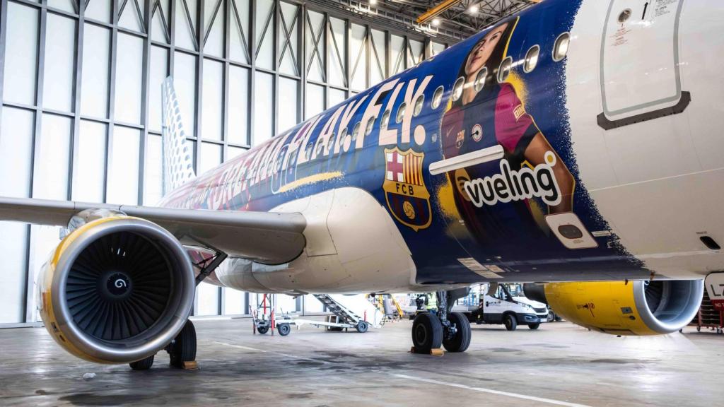 El exterior del nuevo avión del Barça Femenino