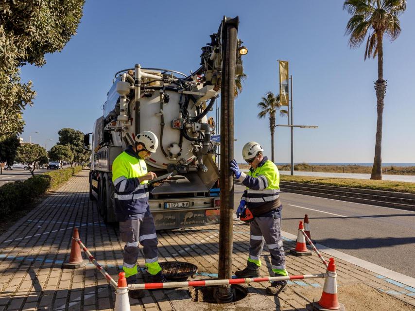 La compañía cuenta con sistemas de gestión avanzada para el mantenimiento del alcantarillado municipal