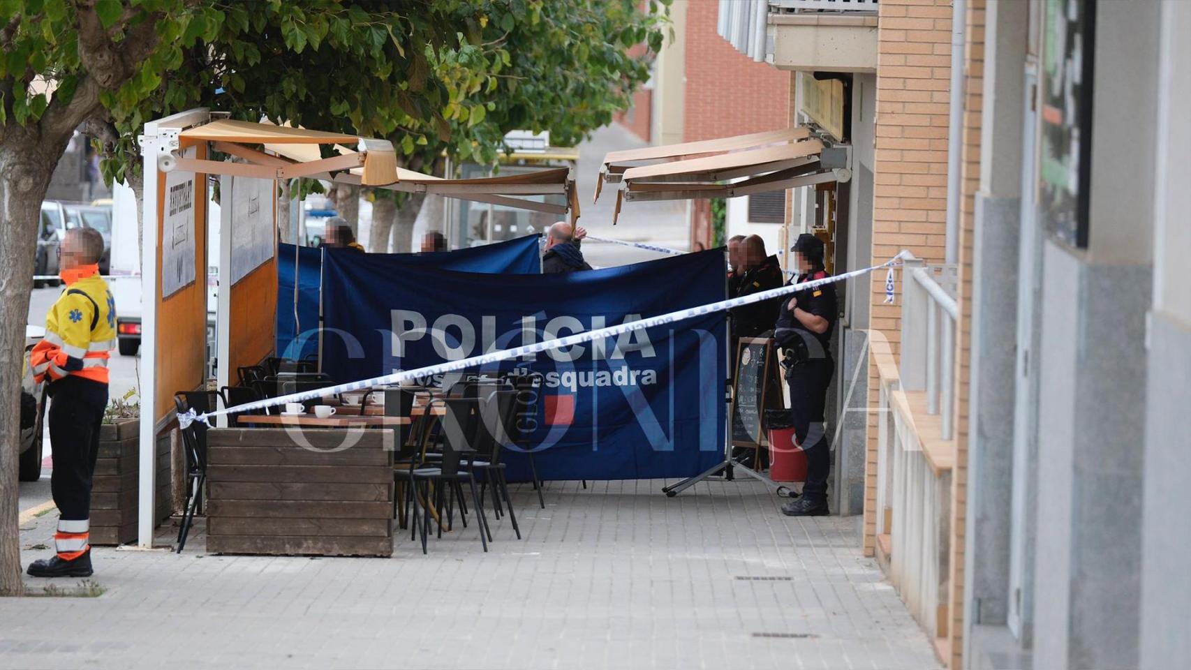 La terraza del bar de Montgat (Barcelona) donde un individuo ha asesinado a un hombre