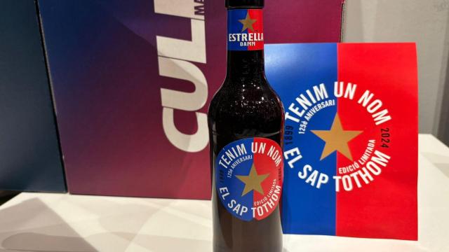 La cerveza especial de Estrella Damm en asociación con el Barça (1)