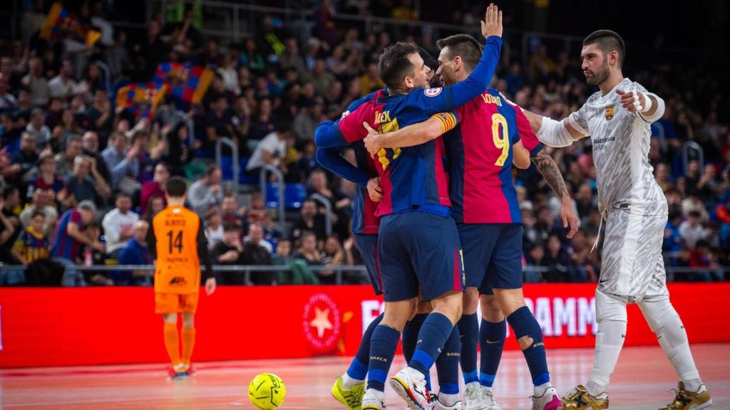 El Barça de fútbol sala festeja una victoria en el Palau Blaugrana