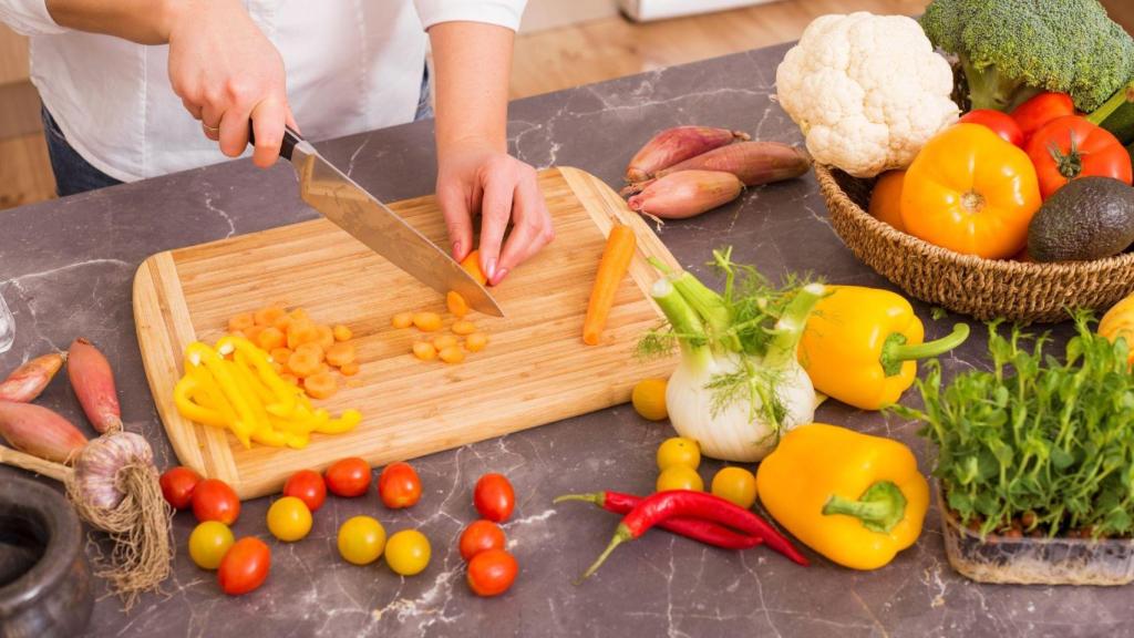 Cortando verduras