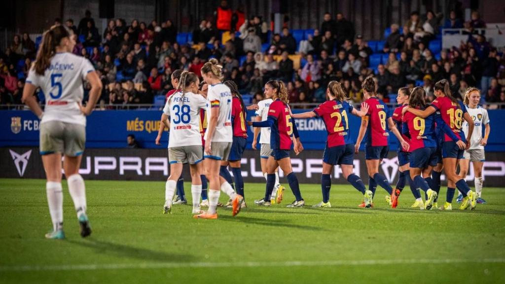 El Barça Femenino celebra una victoria en la Champions en el Estadi Johan Cruyff