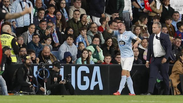 Las aireadas protestas de Iago Aspas a Soto Grado en el Celta-Barça