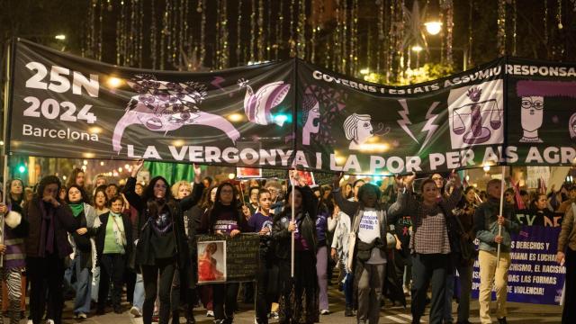 Cabecera de la manifestación del 25N de 2024 en Barcelona