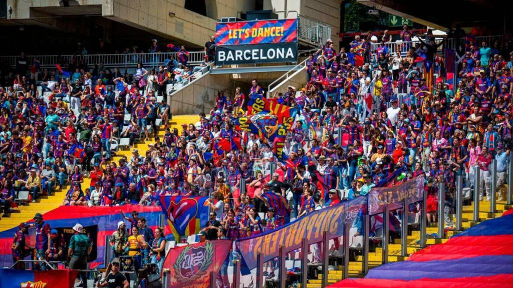 La Grada d'Animació del Barça en un partido disputado en Montjuïc