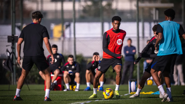 Entrenamiento del Barça después de la victoria contra el Brest