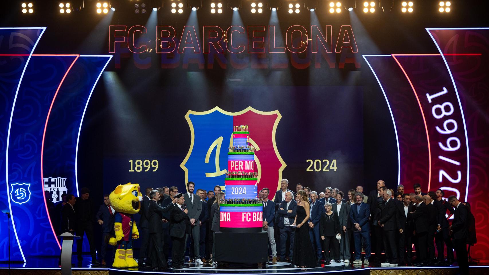 La tarta del 125 aniversario del Barça en el Gran Teatre del Liceu